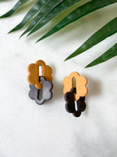 Load image into Gallery viewer, Flora Earrings
