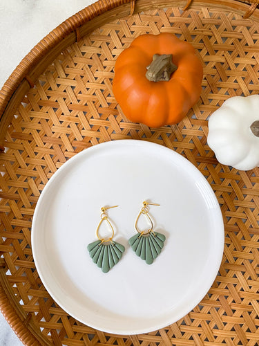 Scalloped polymer clay earrings